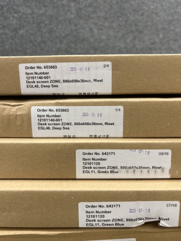 1463492-4 7 st skrivbordsskärmar