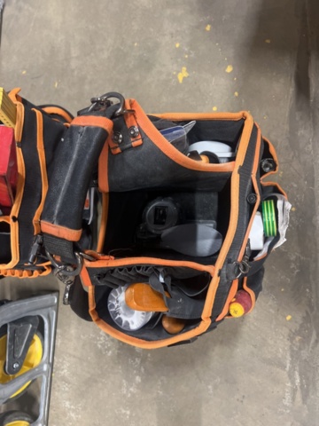 1431611-5 Verktygskista och blandade byggtillbehör