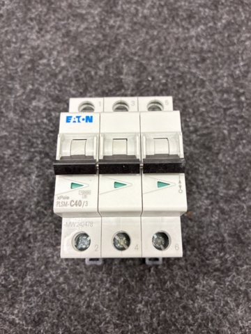 1463209-6 5 st Dvärgbrytare Eaton 3-pol PLSM-C40/3-MW