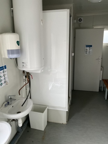 1407136-5 Containerbodar 5 st