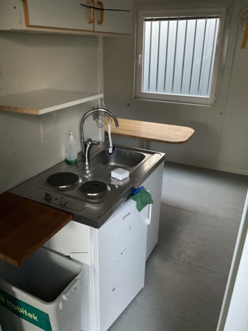 1407136-10 Containerbodar 5 st