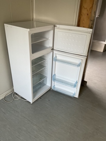 1407136-26 Containerbodar 5 st