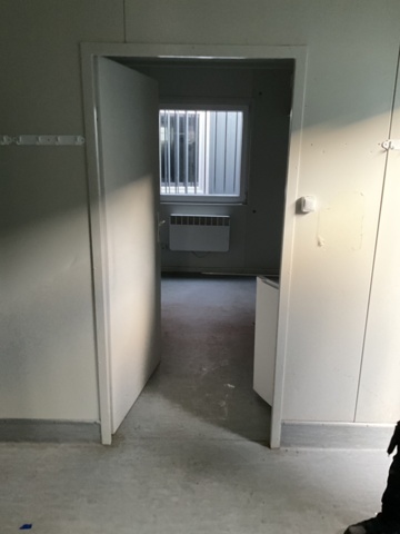 1407136-30 Containerbodar 5 st