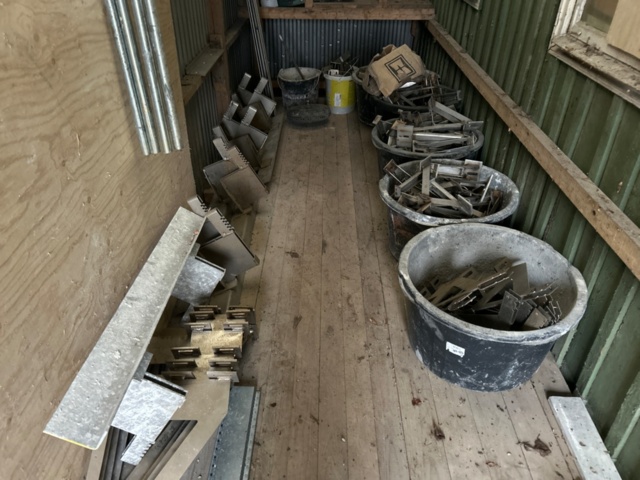 1389111-1 Rätskivor och stor mängd formstämp