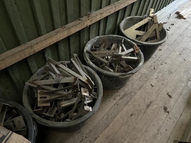 1389111-5 Rätskivor och stor mängd formstämp