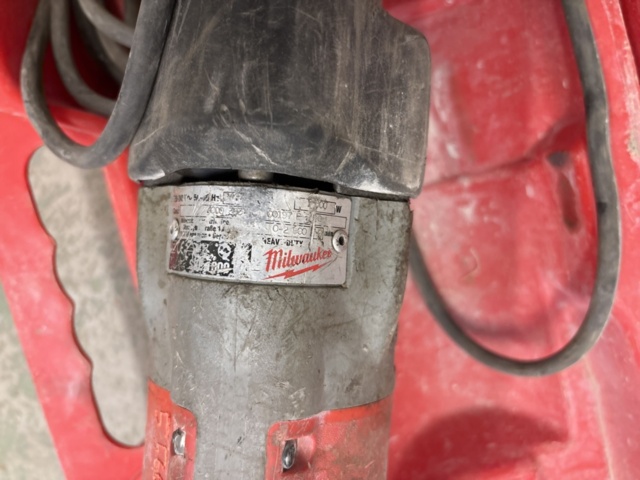 1408587-11 Vacuum pump Hilti DD-VP4.5 and two reciprocating saws from Milwaukee