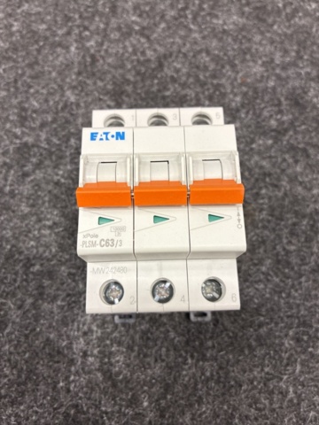 1463307-7 5 st Dvärgbrytare Eaton 3-pol PLSM-C63/3-MW