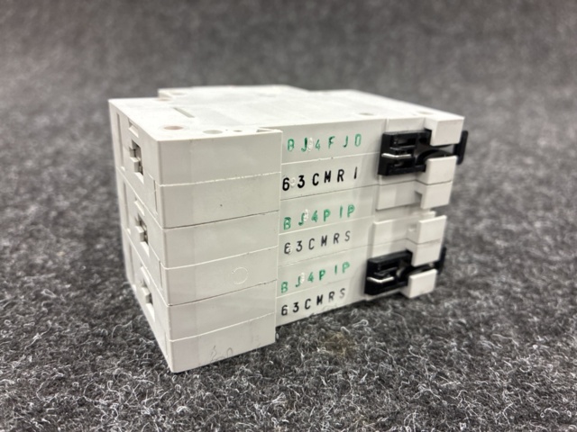 1463307-9 5 st Dvärgbrytare Eaton 3-pol PLSM-C63/3-MW