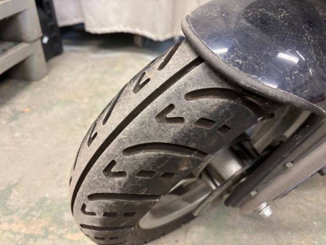 1463761-24 Scooter, Baotian Sport BT49QT-7 0.05 CVT - 2006 (Reparationsobjekt)