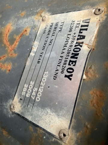 1407195-4 Bucket trim attachment