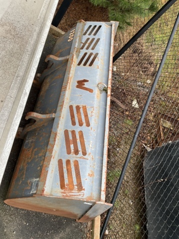 1407195-6 Bucket trim attachment