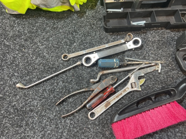 1384591-4 Assorted hand tools and accessories - Biltema, Telwin, etc.