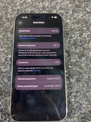 1384592-8 iPhone 15 Pro - Apple