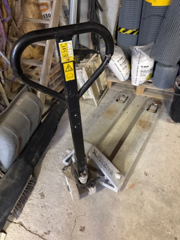 1389119-1 Hand truck