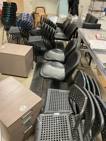 Stackable chairs - PS Auction - We value the future - Largest in net ...