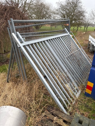 1389129-3 Grindblad 2st, byggstaket 9 sektioner