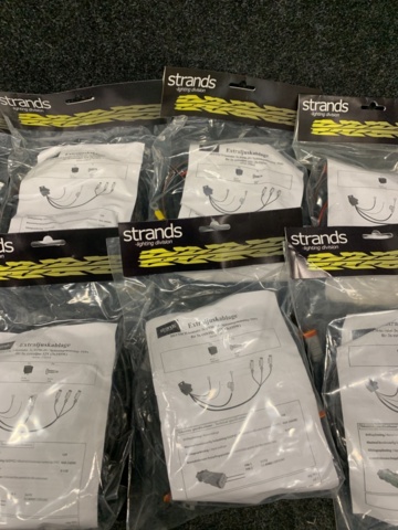 1464024-3 10 st förpackningar extraljuskablage