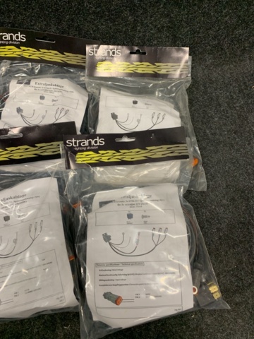 1464024-7 10 st förpackningar extraljuskablage