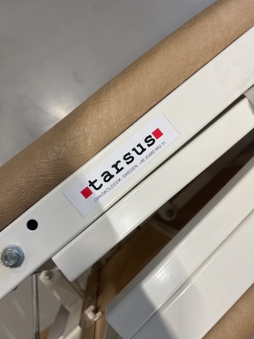 1420408-4 Frisörstol och massagebänk