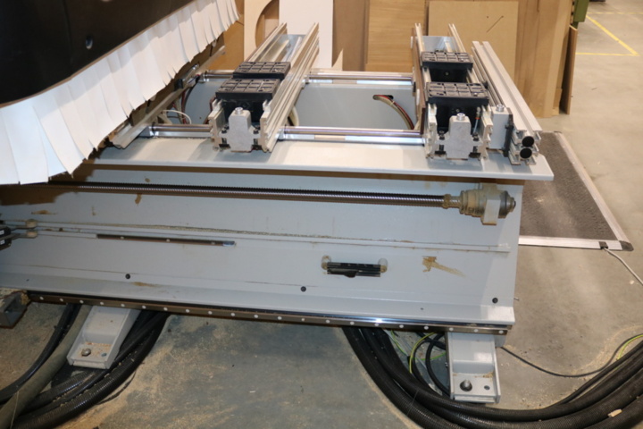 1416743-9 CNC Morbidelli Author 600K. Trä.