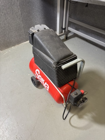 1443757-2 Kompressor med tillbehör - Serva XR325