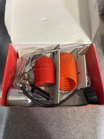 1443757-10 Kompressor med tillbehör - Serva XR325