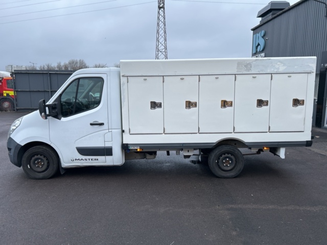 1457311-2 Ice cream truck Renault Master Chassi Cab 3.5 T 2.3 dCi Quickshift, 170hp, 2019