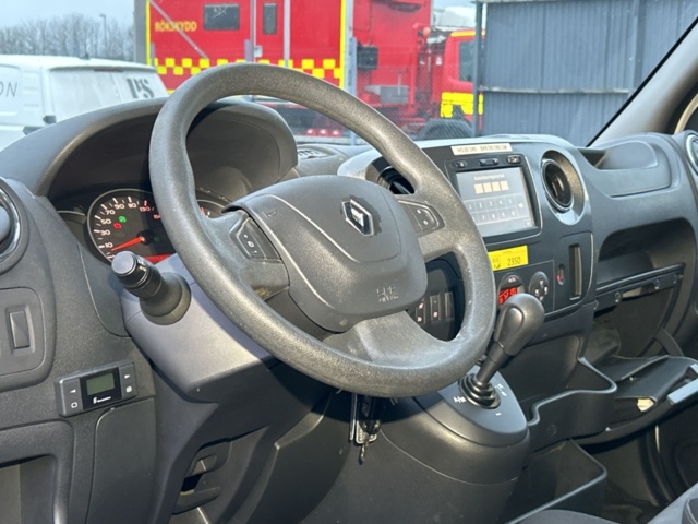 1457311-19 Ice cream truck Renault Master Chassi Cab 3.5 T 2.3 dCi Quickshift, 170hp, 2019