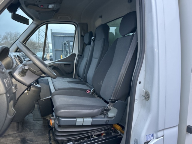 1457311-26 Ice cream truck Renault Master Chassi Cab 3.5 T 2.3 dCi Quickshift, 170hp, 2019