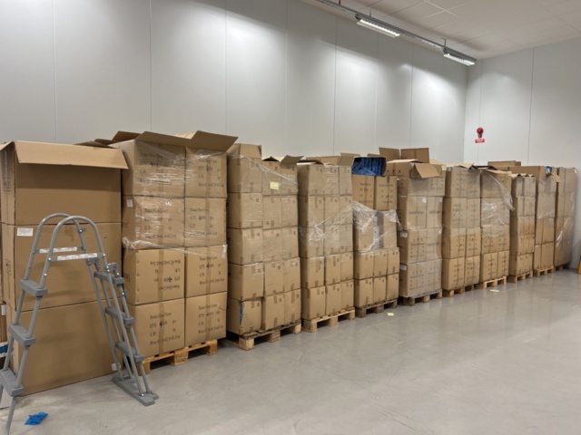 1420434-1 Skoskydd och dispensrar ca 20 pall