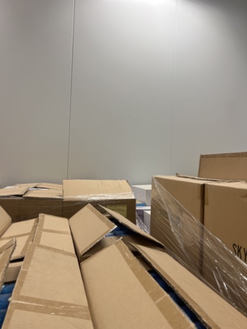 1420434-5 Skoskydd och dispensrar ca 20 pall