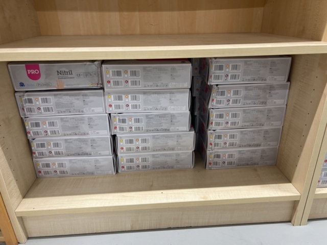 1420437-3 Samling med engångshandskar - Rubberex