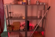 1389135 Plåthyllor, glas, marchaller, kvittorullar