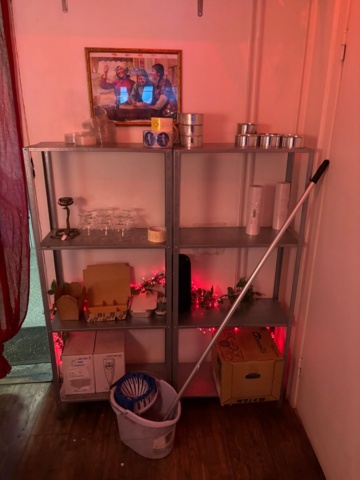 1389135-1 Plåthyllor, glas, marchaller, kvittorullar