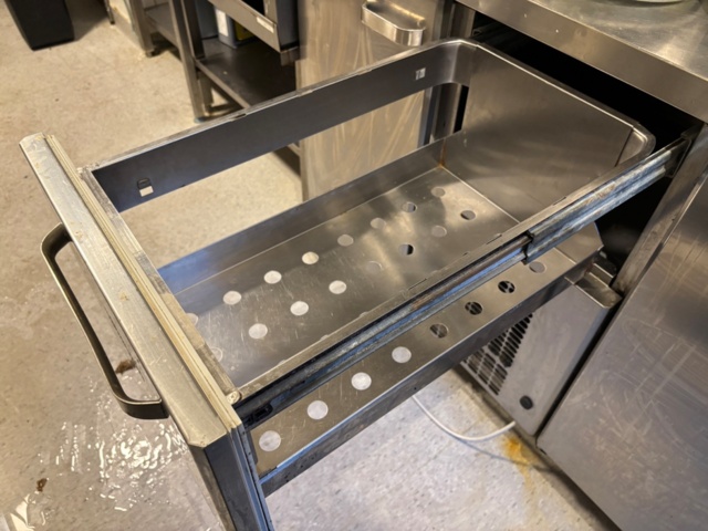 1389140-3 Refrigerated counter Restmec OU VLE1631