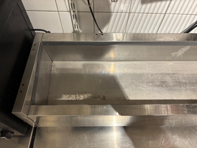 1389149-3 Salad chute Forcold