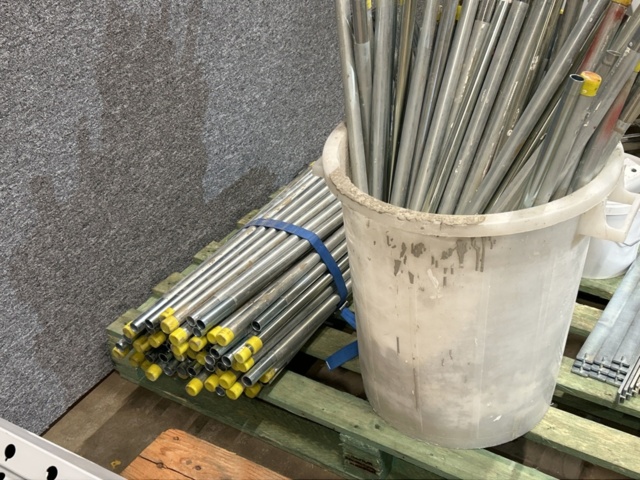 1457313-4 Delar till torkställ