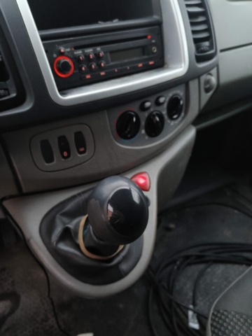 1401086-60 Opel Vivaro Van 2.9t 2.0 CDTI -2011 Repair item