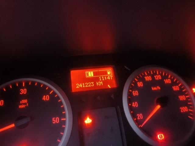 1401086-68 Opel Vivaro Van 2.9t 2.0 CDTI -2011 Repair item