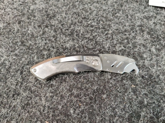 1464786-4 40 pcs Metal Blade Knives