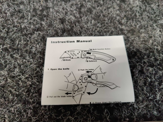 1464786-5 40 pcs Metal Blade Knives