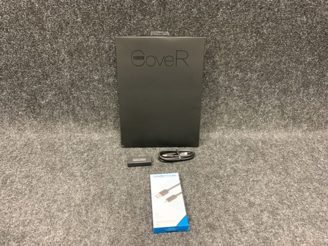 1464780-1 Assortment of home electronics