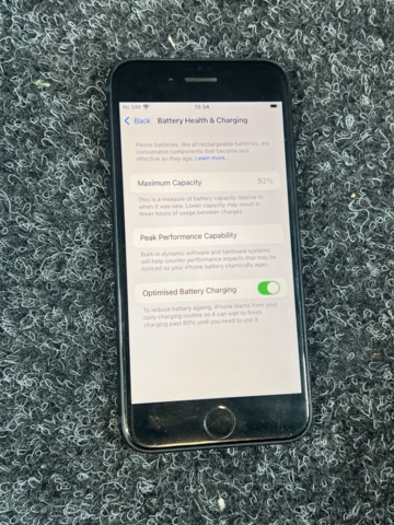 1431632-10 Mobiltelefoner 3 st utan laddare - Apple iPhone SE, 64 GB