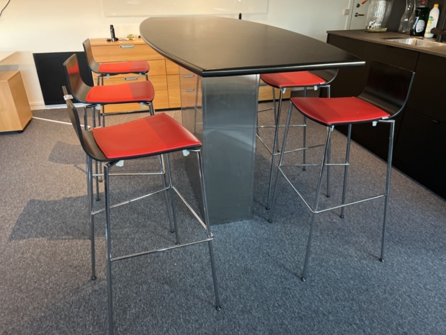 1384613-2 Barbord med 6 barstolar - Danerka