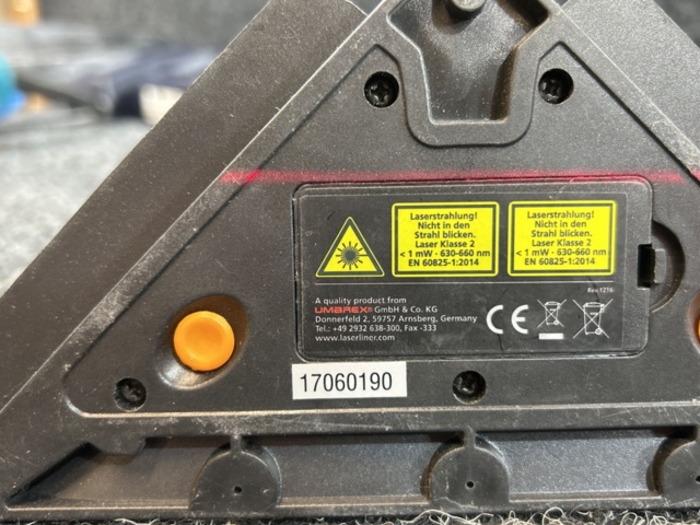 1457353-4 Krysslinjelasrar - Dewalt, Laserliner