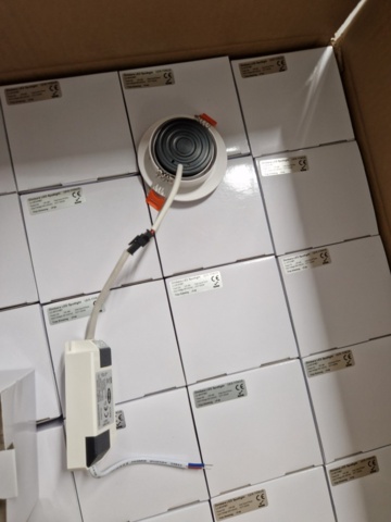 1465084-5 50 pcs LED spotlights IP44 - Shipping included