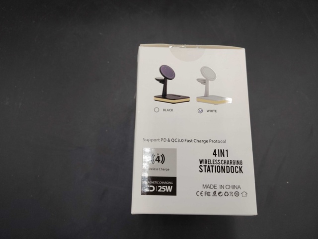 1465099-5 Charging station - Samaray, 4-1, magnetic, white