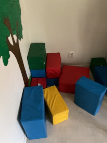 1197359-3 Everything in the room