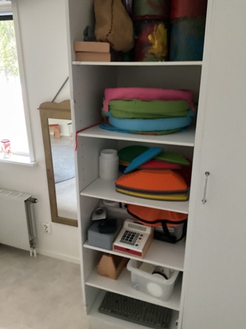 1197359-4 Everything in the room