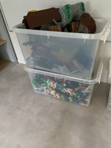 1197359-7 Everything in the room